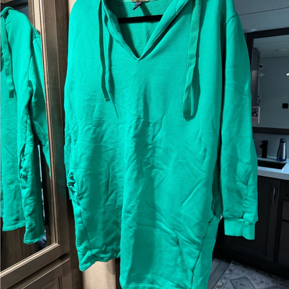 Green hoodie mini dress